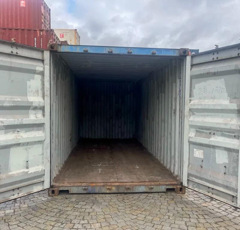 Whatsapp Image 2026-03-06 at 12.40.30 Pm (3) Use keywords like: “shipping containers for sale USA UK Europe” “buy shipping containers in UK and Europe” “shipping container supplier USA Europe UK