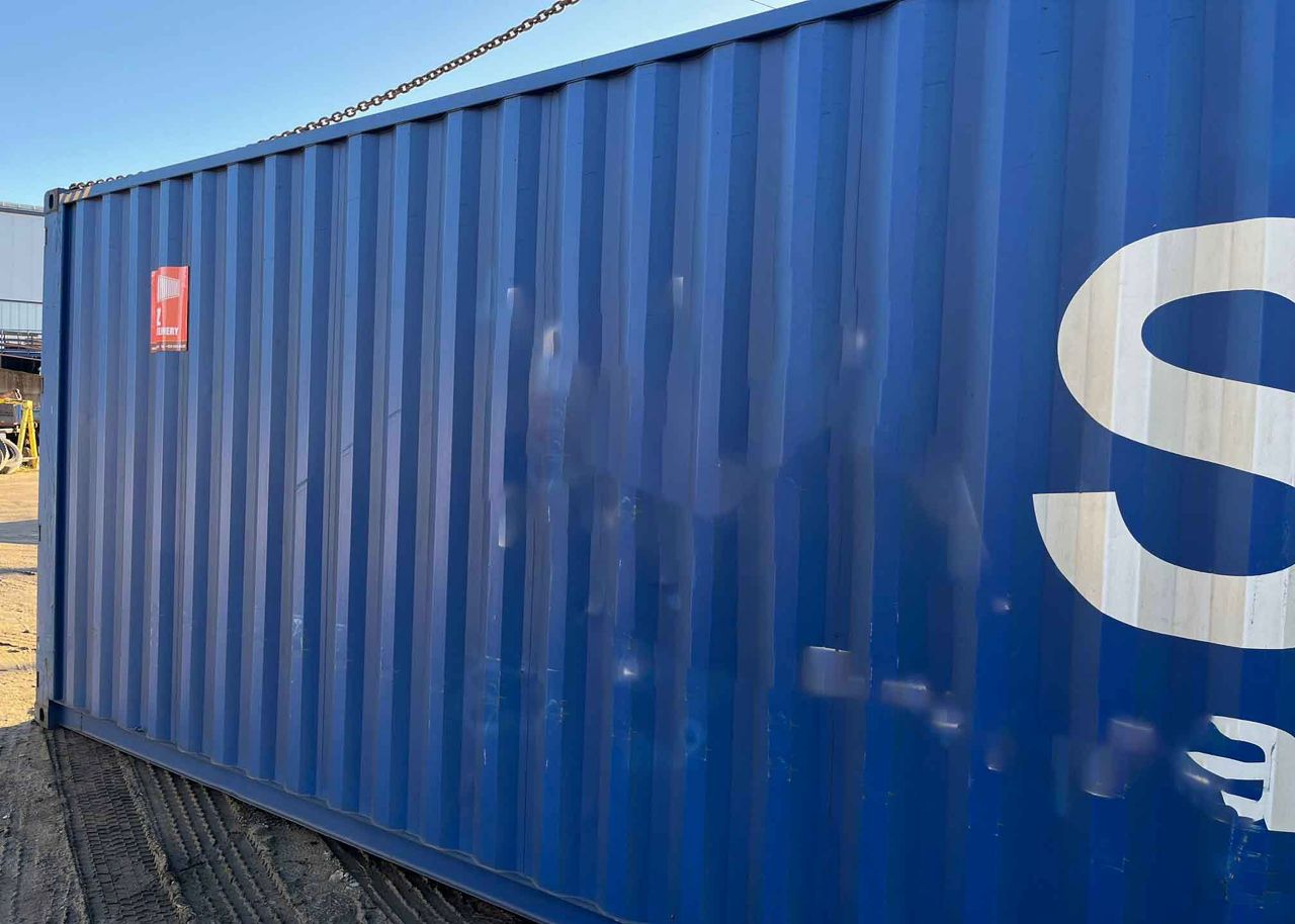Whatsapp Image 2026-04-09 at 42211 Am 2 40FT High Cube Shipping Container for Sale in Florida – Signal Blue (RAL 5005) | Free Shipping