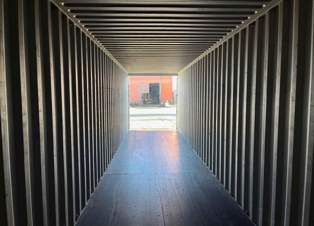 Whatsapp Image 2026-04-09 at 70527 Am 4 40FT High Cube Shipping Container for Sale in Florida – Signal Blue (RAL 5005) | Free Shipping