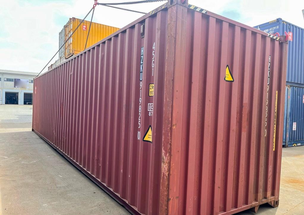 Whatsapp Image 2026-04-21 at 111241 Pm 3 40’HC Cargo Worthy Shipping Containers for Sale in Illinois | Free Delivery Included
